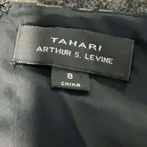 Tahari Arthur Levine Women's Sleeveless Fit & Flare Floral Party Dress Size 8 - Picture 3 of 5